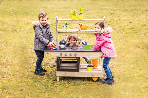 Furniture: Mobile Outdoor Kitchen