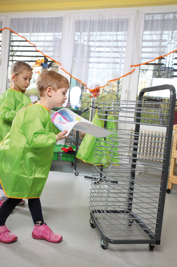 Furniture: Mobile Art Drying Rack