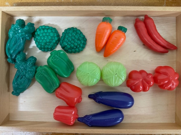 34 Piece of Play Fruits and Vegetables